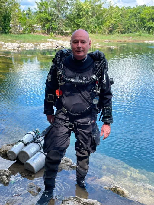JJ-CCR Instructor Kevin Black at Song Hong cave ready to dive