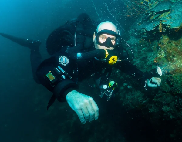 Kiwidiver Kevin in Phuket diving an AP Inspiration rebreather