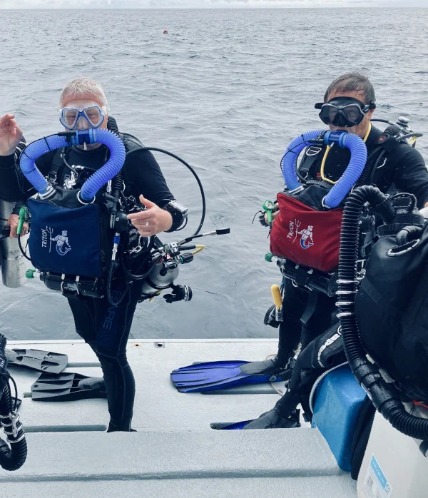 two triton divers with diferent configerations showing the versatility of the unit