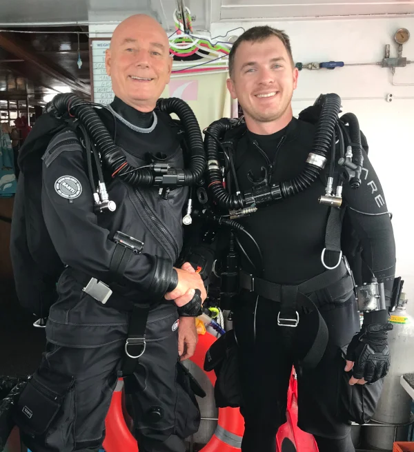 congratulating Helitrox student on JJ-CCR course